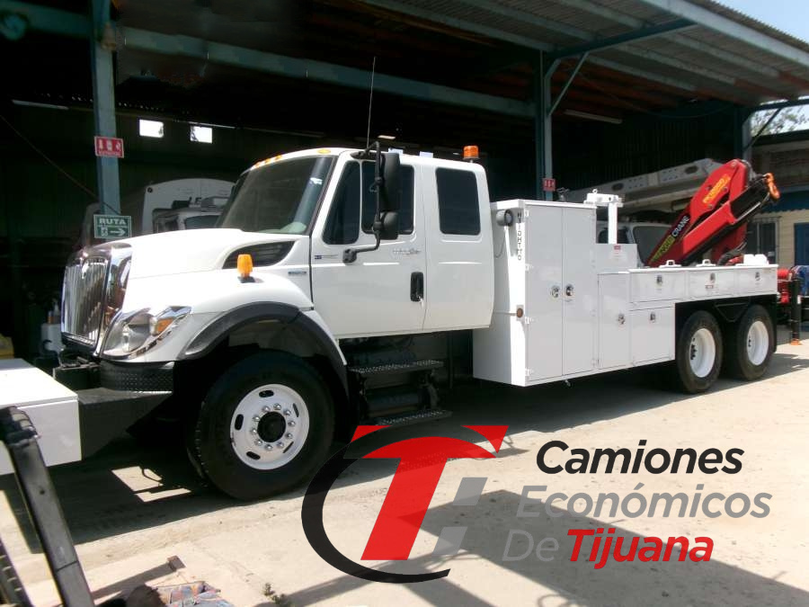 2009 INTERNATIONAL 7400 GRUA ARTICULADA TIPO HIAB DE 7 TON