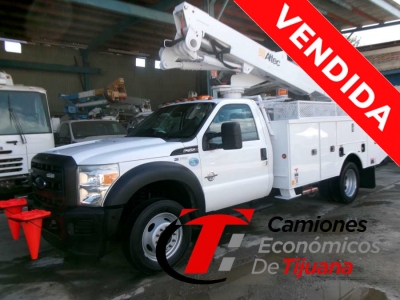 2012 FORD F550 GRUA CANASTILLA DE 14M