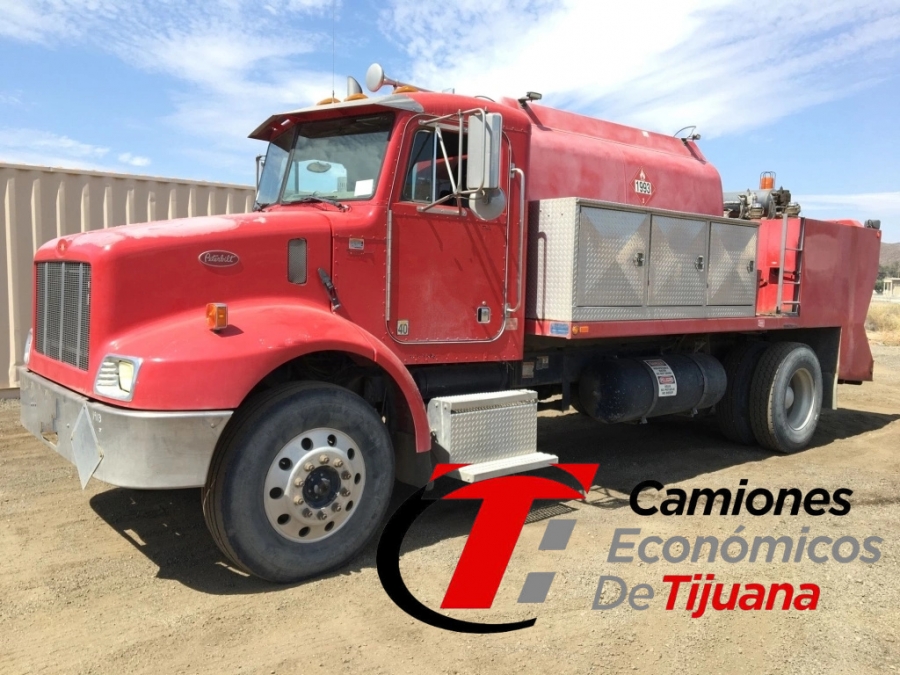 2003 PETERBILT CAMION DE COMBUSTIBLES Y LUBRICANTES TIPO ORQUESTA