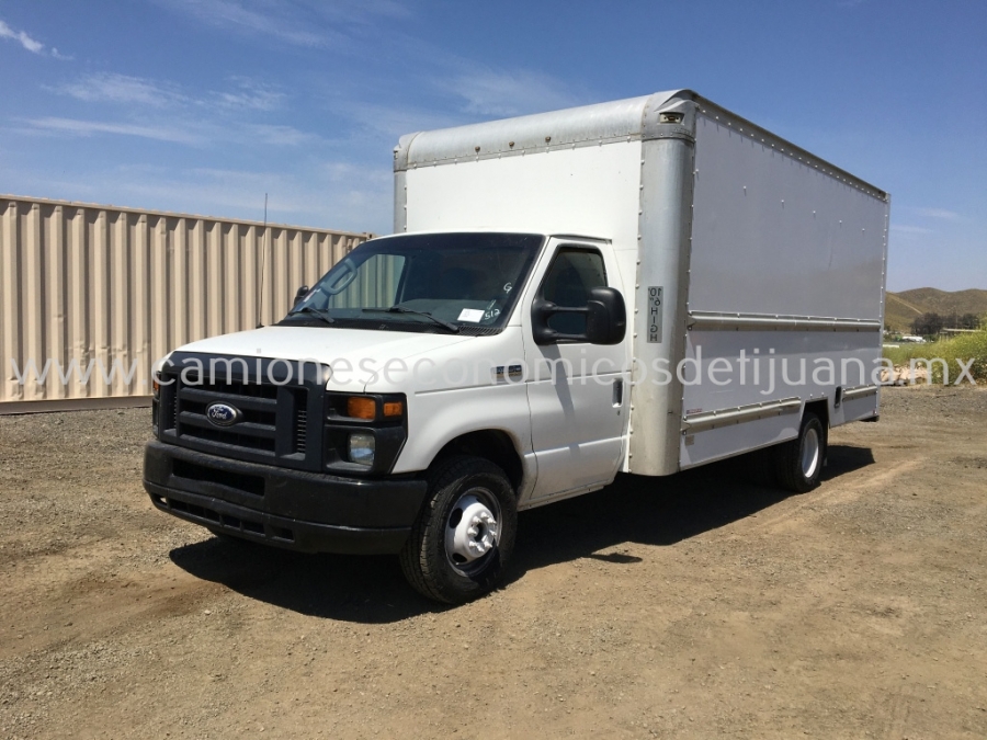 2014 FORD E350 CAJA SECA DE 16&#039; CON RAMPA DE ALUMINIO